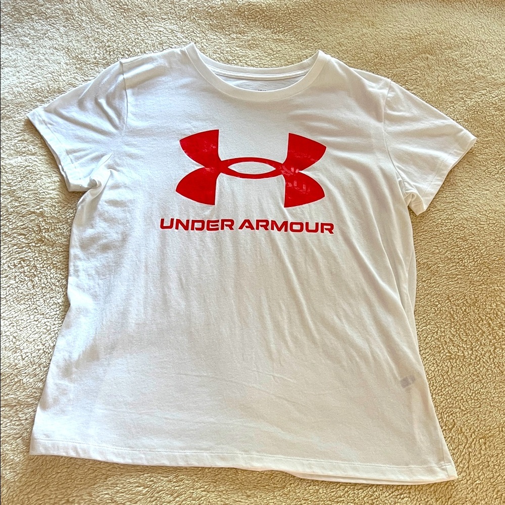 Under Armour Tee in White with Red Emblem